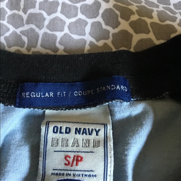 OLD NAVY T-SHIRT - Picture 3 of 4
